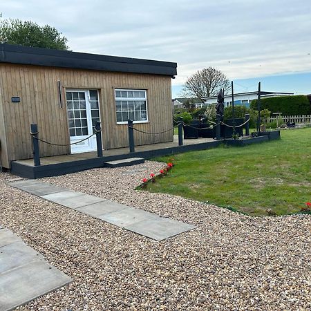 The Chalet By Hip Haus Humberston Esterno foto